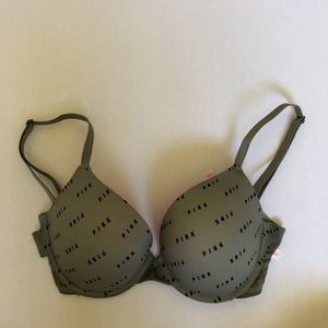 Never worn VS Pink Wear Everywhere pushup 32DD